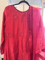 Load image into Gallery viewer, Farshi set- red Embroidered

