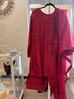 Load image into Gallery viewer, Farshi set- red Embroidered
