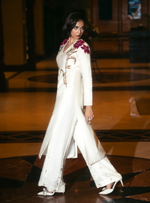 Load image into Gallery viewer, Lira
